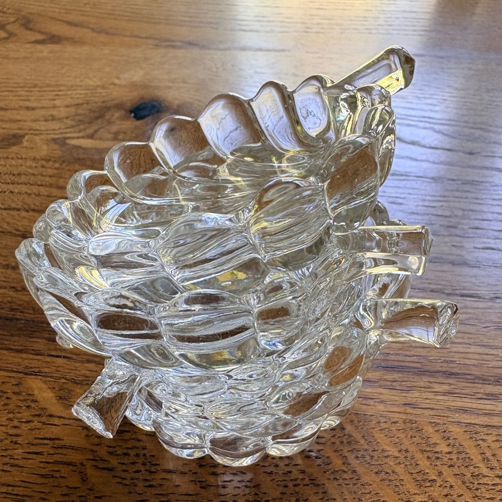 Vintage Heisey Crystolite Clear Glass Leaf Dishes - Set of 5- ~3x3 inches - Picture 9 of 10